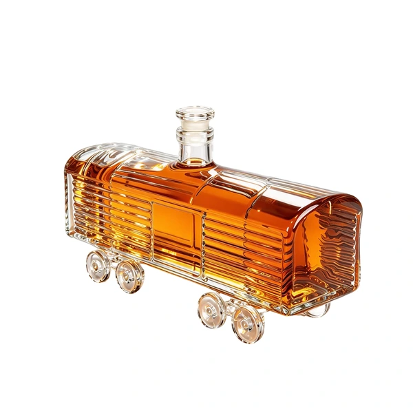 Custom Vintage Train Shape High Borosilicate Glass Liquor Bottle Decanter 500ml
